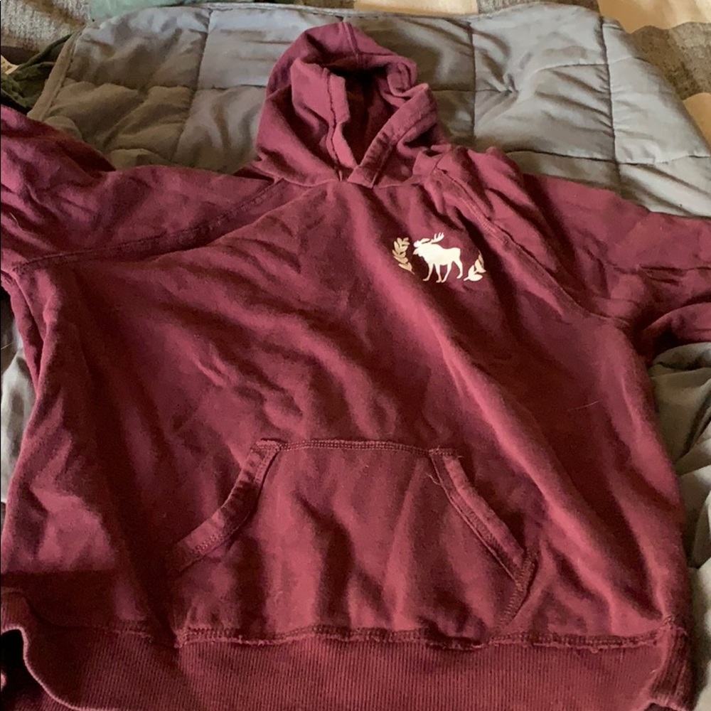 Maroon Abercrombie kids sweatshirt
